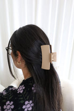 Rectangular hair clip - cappucino